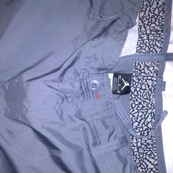 Men's JORDAN (Grey Windbreaker) Pants, 34W - Picture 4 of 15